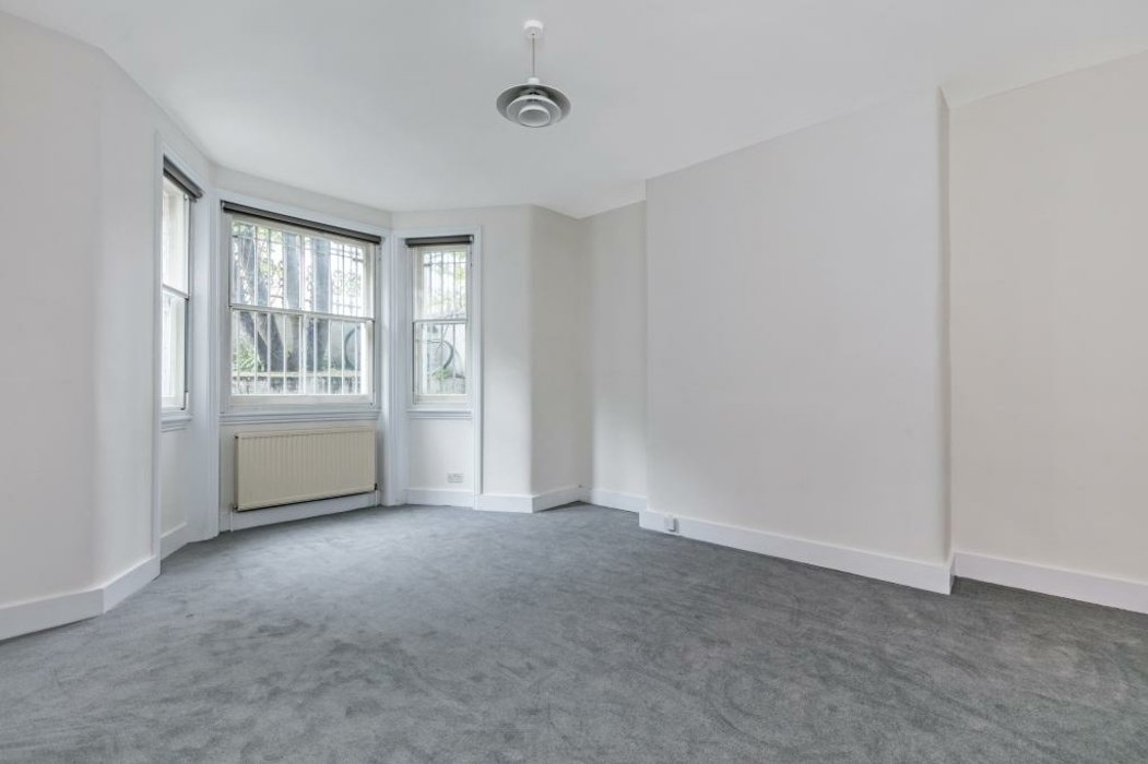 available-finborough-road-380-view-3