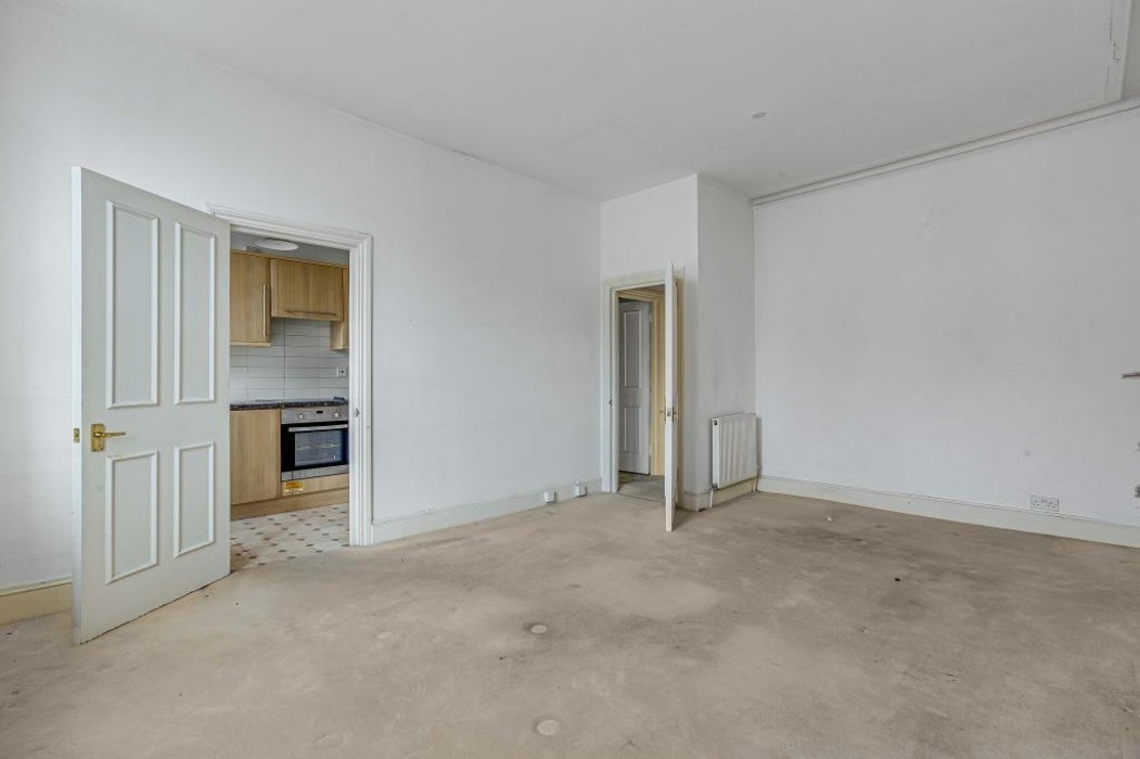 available-finborough-road-533-view-9