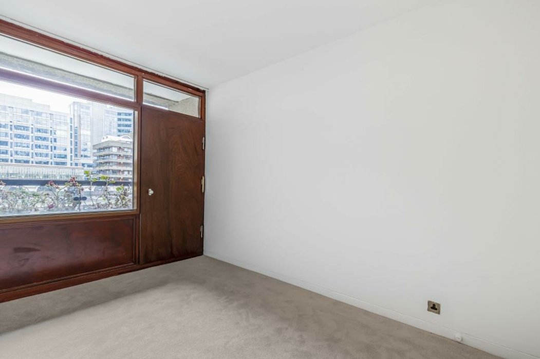 available-barbican-534-view-8
