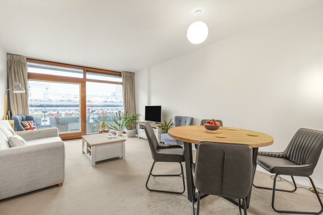 let-agreed-barbican-574-view-2