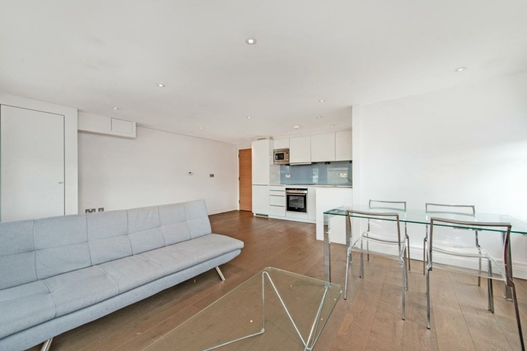 available-fulham-road-586-view-3