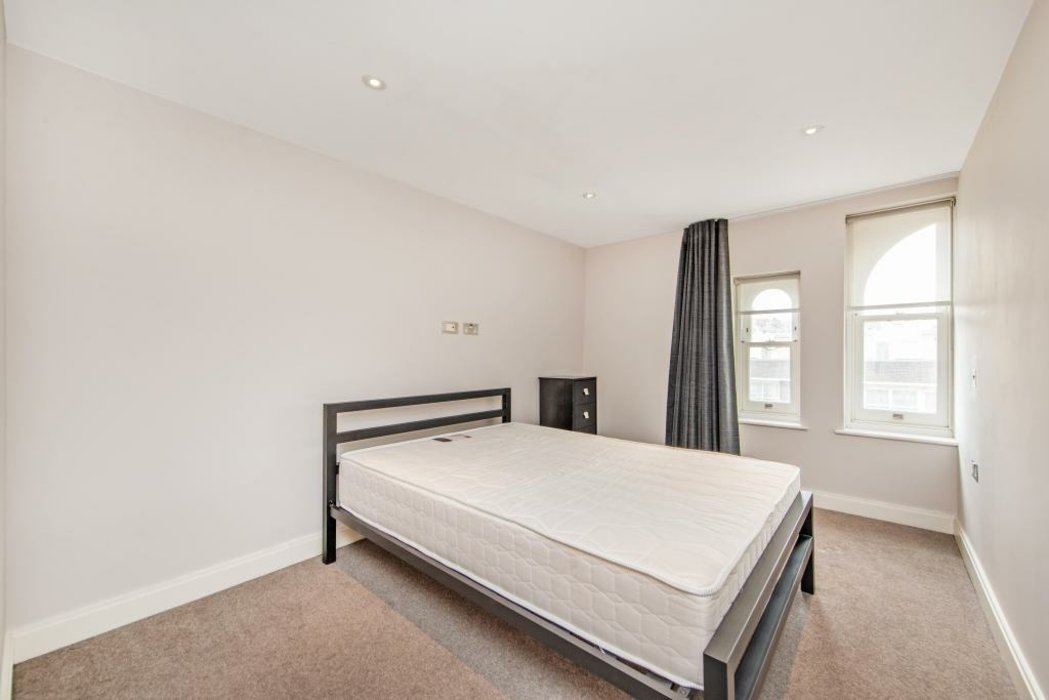 available-fulham-road-586-view-7