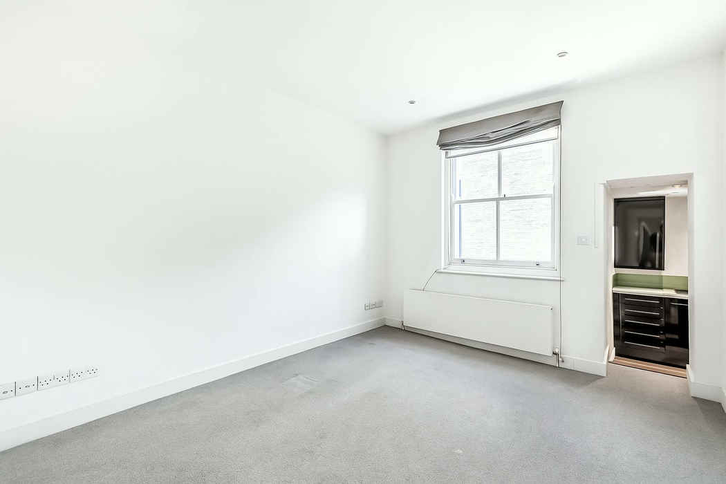 for-sale-finborough-road-621-view-3