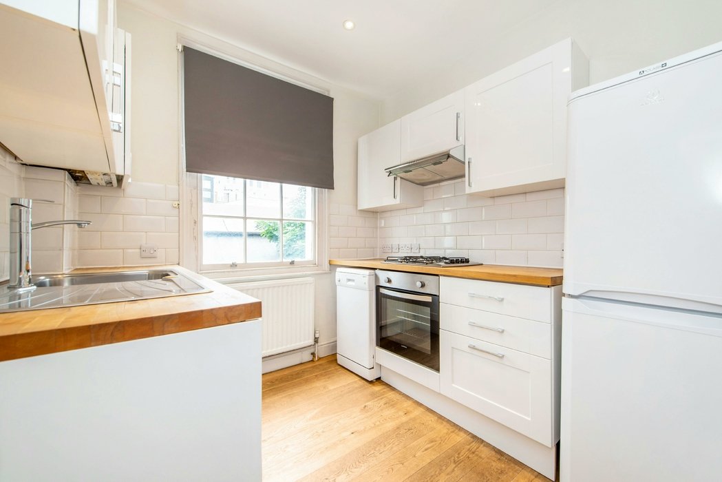 for-sale-caledonian-road-623-view-2