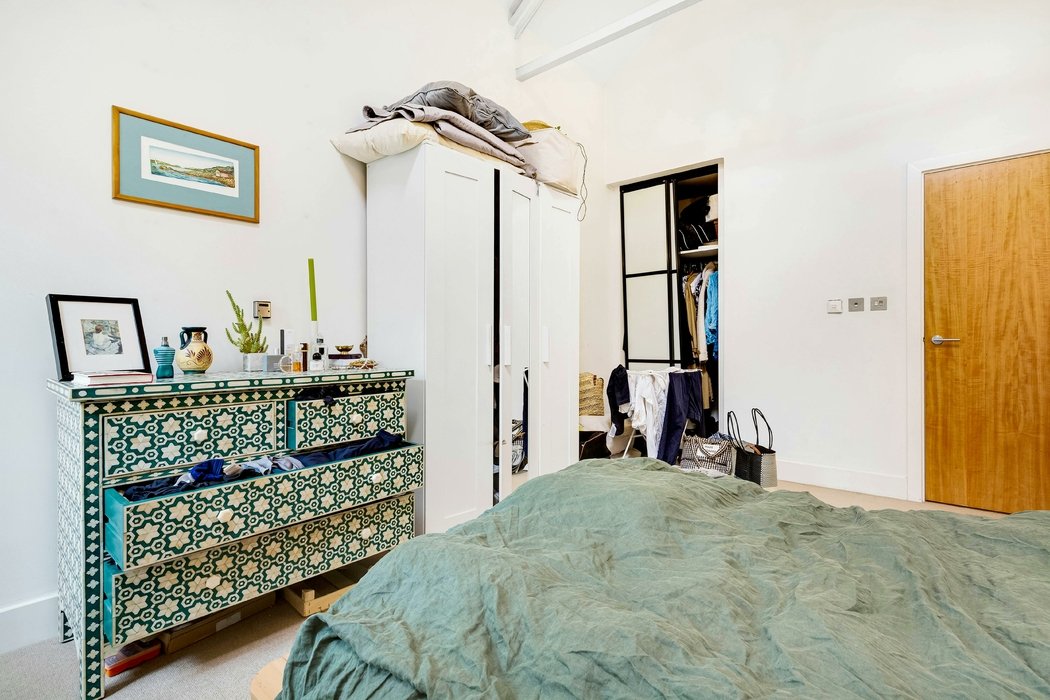 under-offer-owen-street-630-view-5