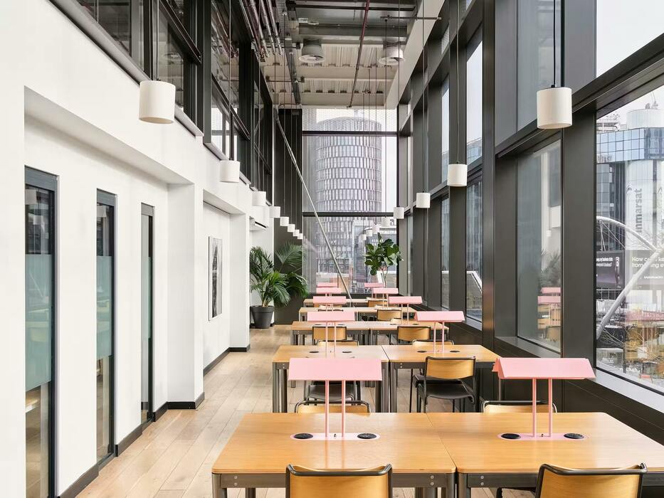 to-let-207-211-old-street-632-view-2