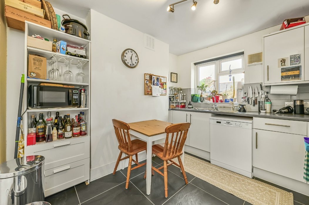 to-let-frobisher-street-636-view-4