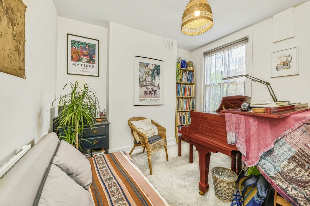 to-let-frobisher-street-636-view-3