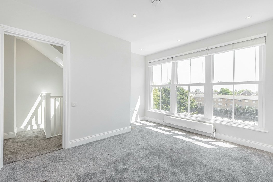 for-sale-harvist-road-638-view-7