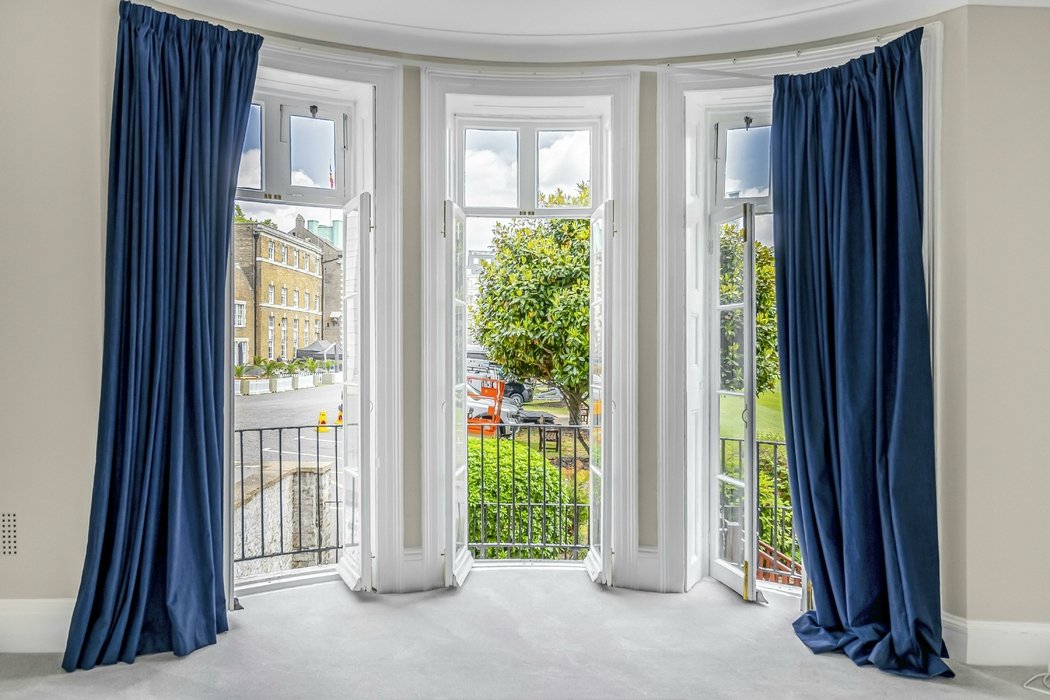 for-sale-bunhill-row-653-view-1