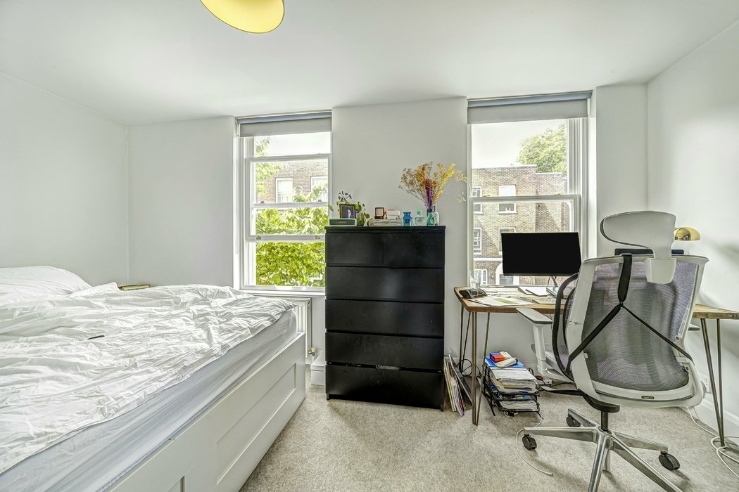 under-offer-friend-street-656-view-4