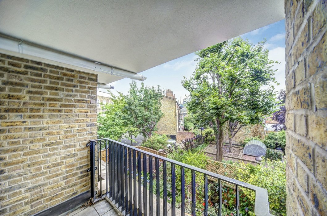 under-offer-friend-street-656-view-1