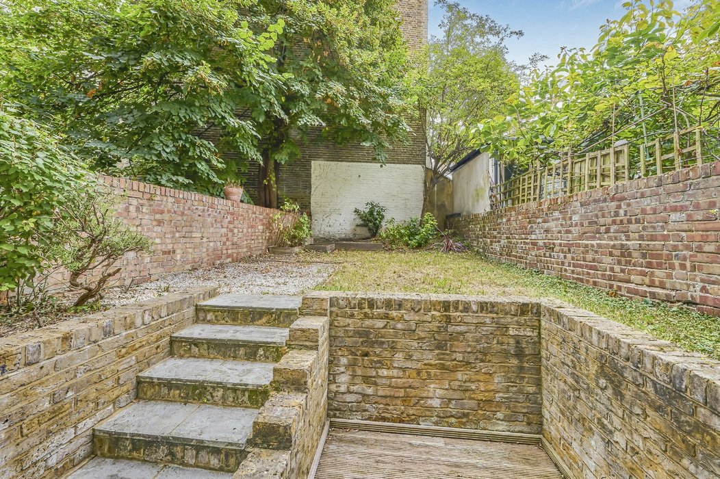 for-sale-13-finborough-road-663-view-1