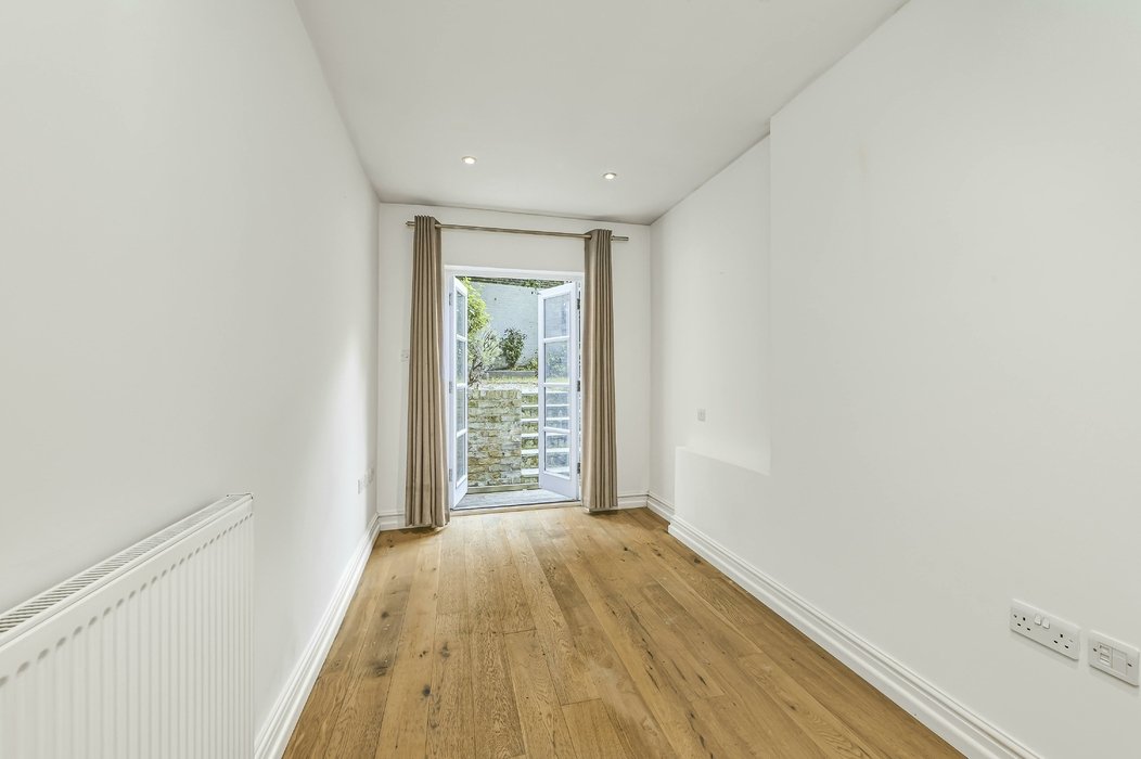 for-sale-13-finborough-road-663-view-10