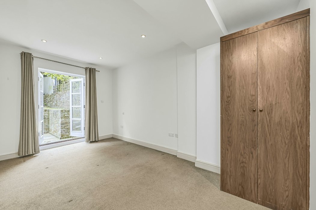 for-sale-13-finborough-road-663-view-5